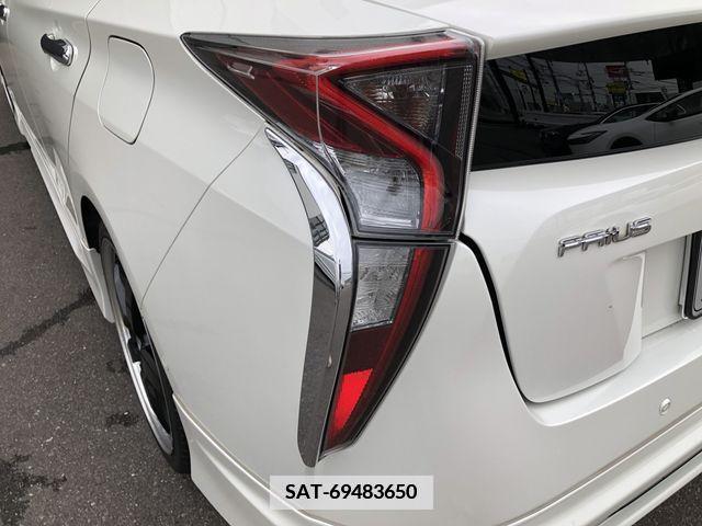 Toyota PRIUS 2016-10 379952-25