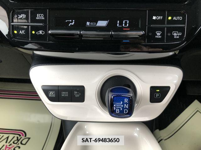 Toyota PRIUS 2016-10 379952-23