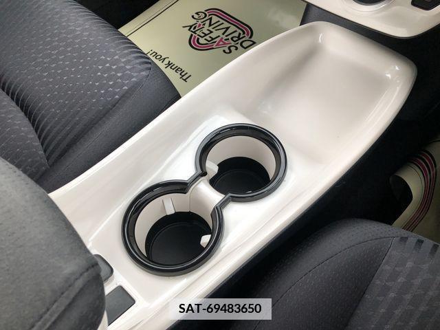 Toyota PRIUS 2016-10 379952-21