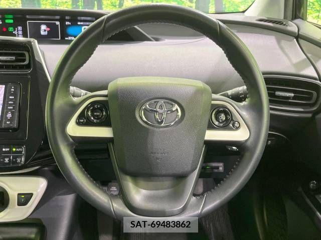 Toyota PRIUS 2017-09 322307-11