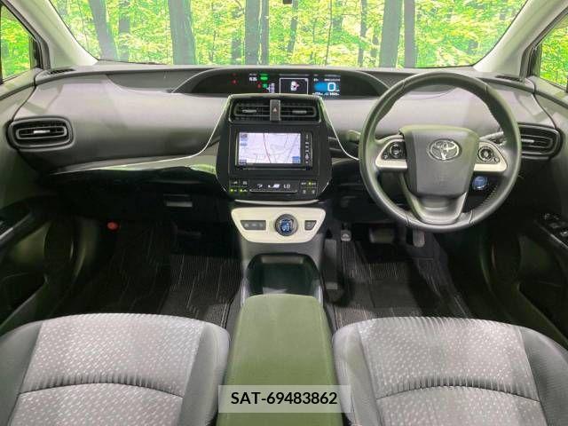 Toyota PRIUS 2017-09 322307-1