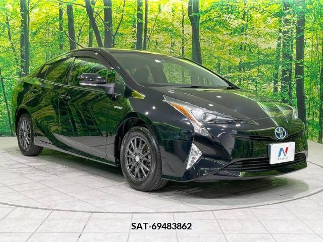 Toyota PRIUS 2017-09 322307-16