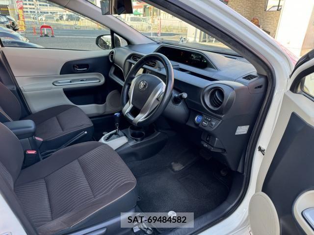 Toyota AQUA 2012-05 314109-17