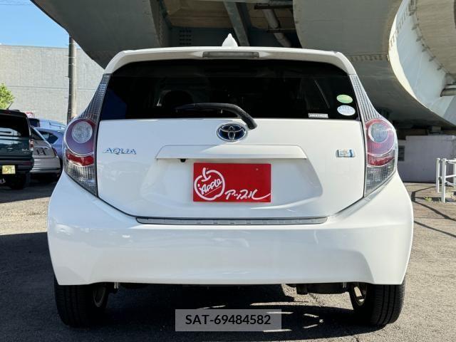 Toyota AQUA 2012-05 314109-9