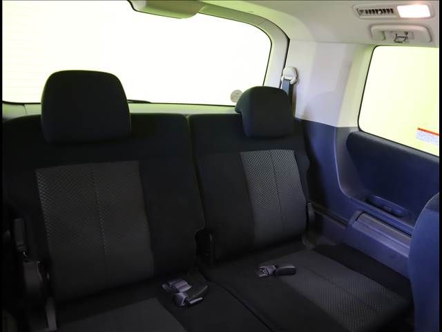 Mitsubishi DELICA D5 2011-04 20285-21