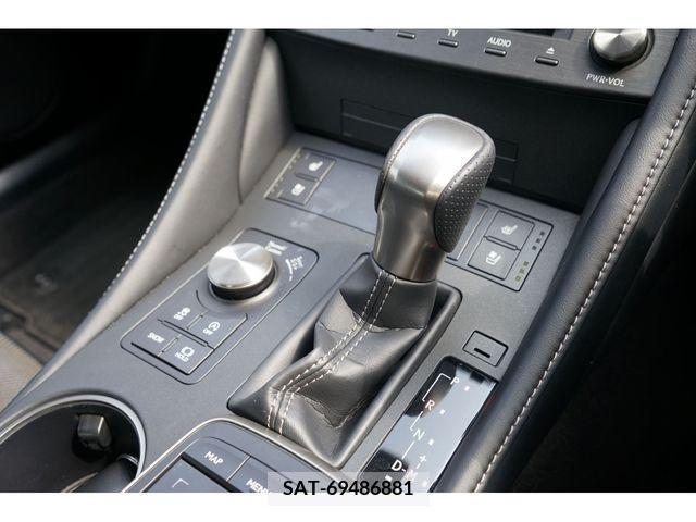 Lexus RC 2021-01 362995-19