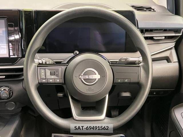 Nissan NOTE 2022-03 280116-13
