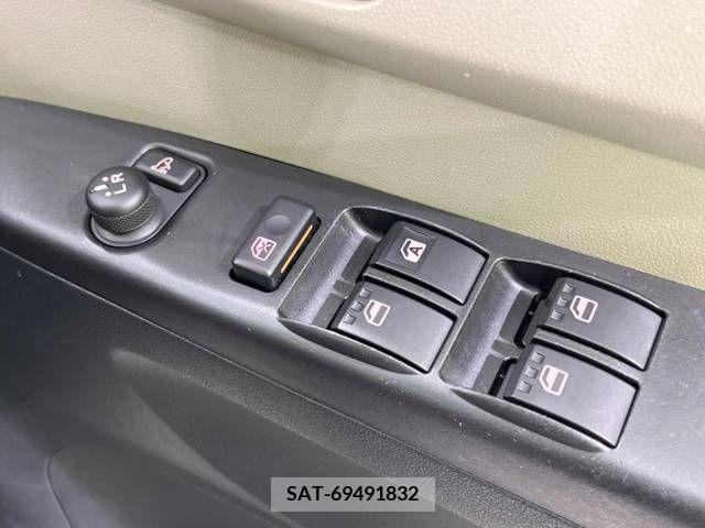 Daihatsu MIRA 2010-05 375568-4
