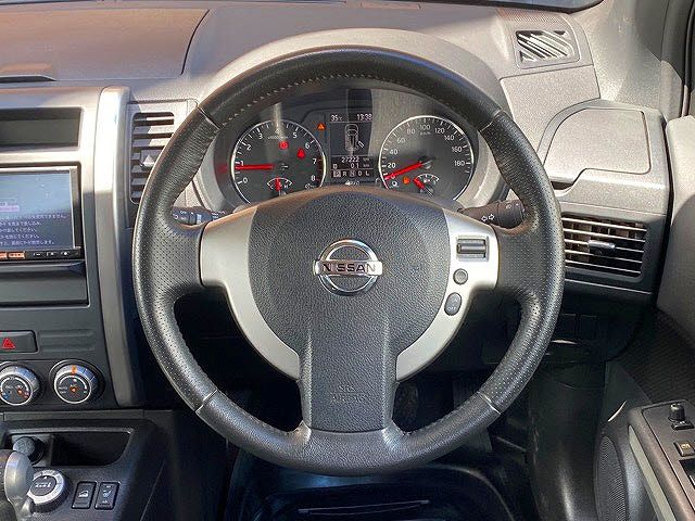 Nissan X-TRAIL 2013-12 23752-13
