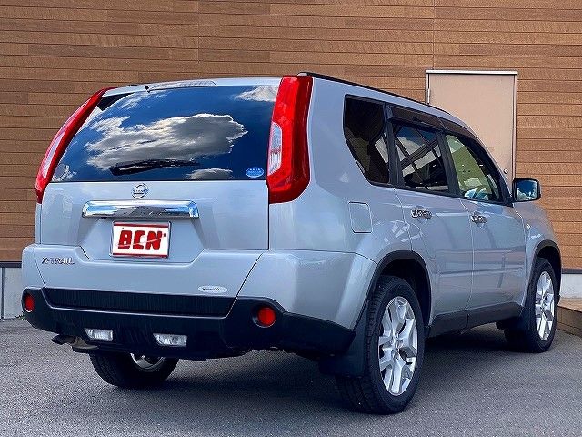 Nissan X-TRAIL 2013-12 23752-2