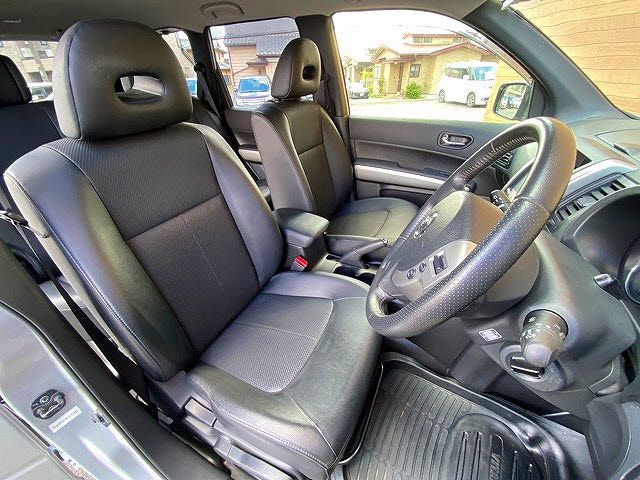 Nissan X-TRAIL 2013-12 23752-9