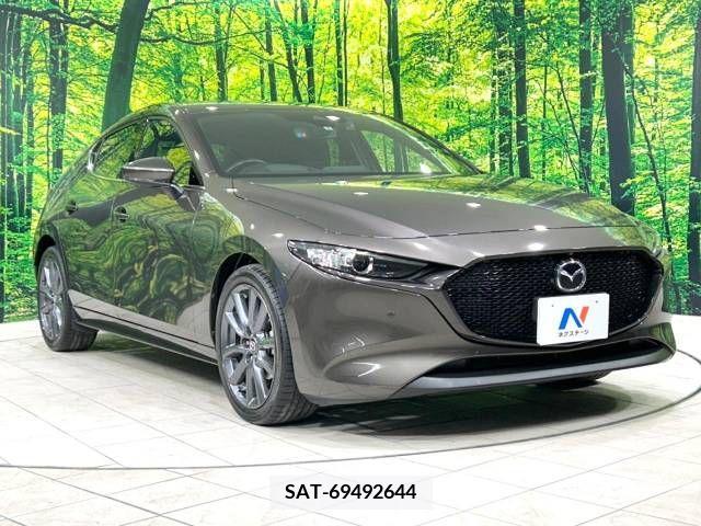 Mazda MAZDA3 2019-08 221328-16