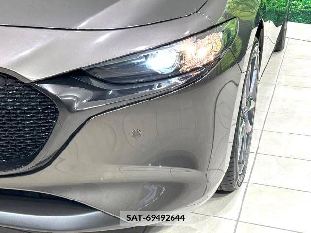 Mazda MAZDA3 2019-08 221328-11