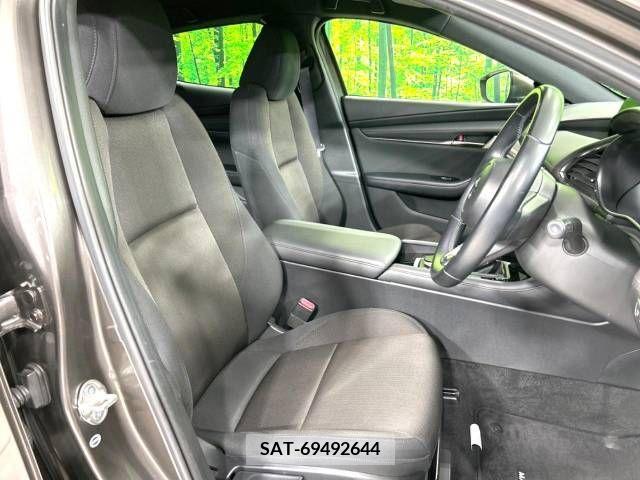 Mazda MAZDA3 2019-08 221328-8