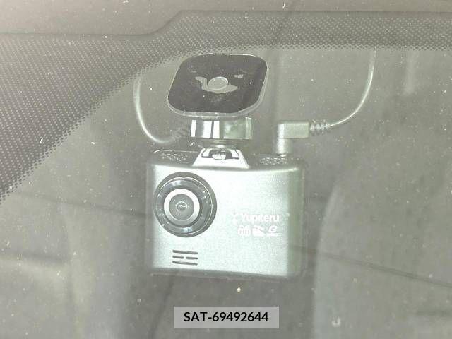 Mazda MAZDA3 2019-08 221328-6