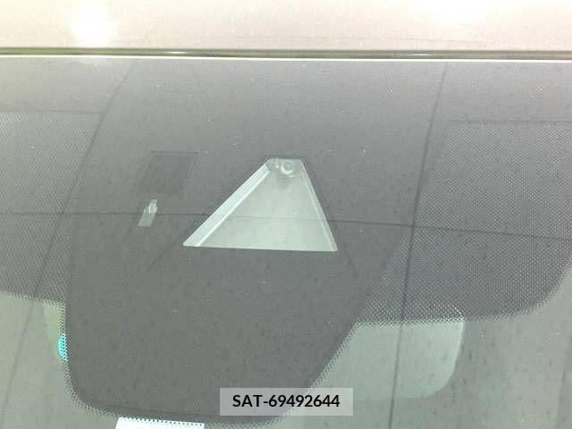 Mazda MAZDA3 2019-08 221328-2