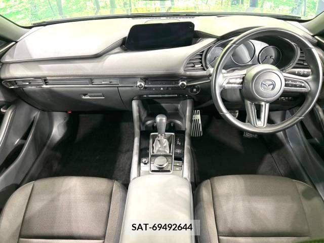 Mazda MAZDA3 2019-08 221328-1