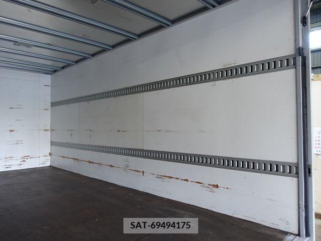 Mitsubishi CANTER 2013-11 295299-15