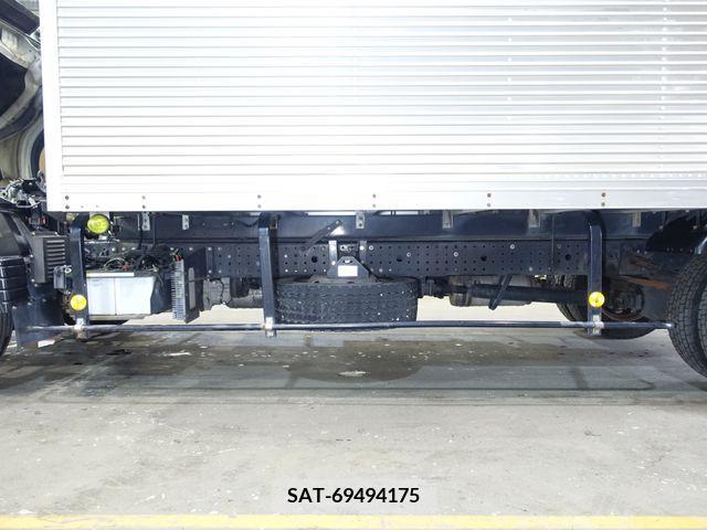 Mitsubishi CANTER 2013-11 295299-17