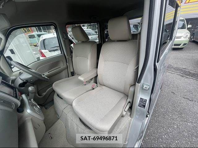 Nissan CLIPPER RIO 2015-06 302235-23