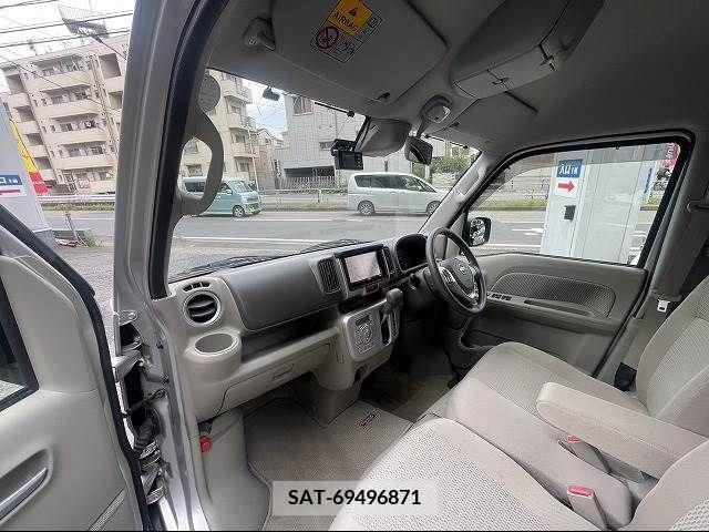 Nissan CLIPPER RIO 2015-06 302235-22