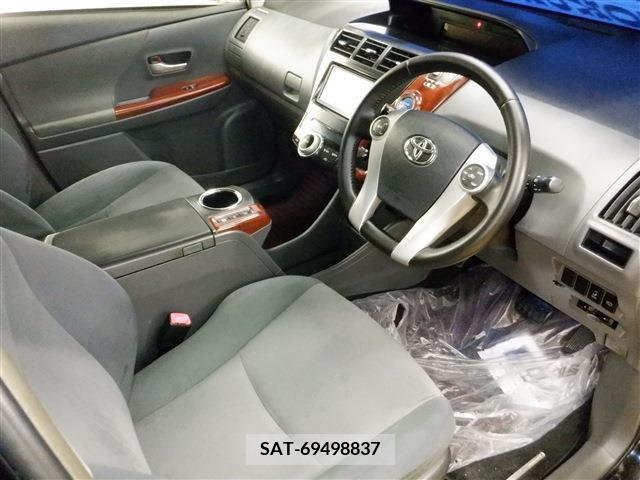 Toyota PRIUS ALPHA 2013-01 254964-1