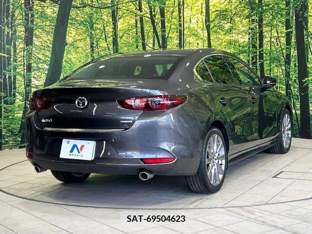 Mazda MAZDA3 2019-11 363303-17