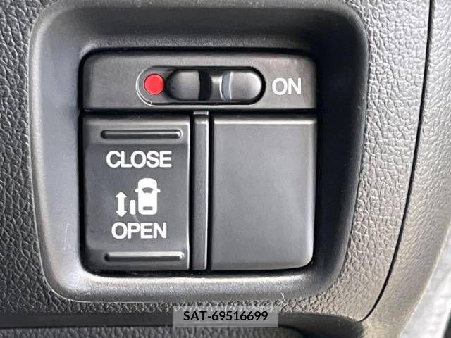 Honda N BOX CUSTOM 2012-02 306440-3