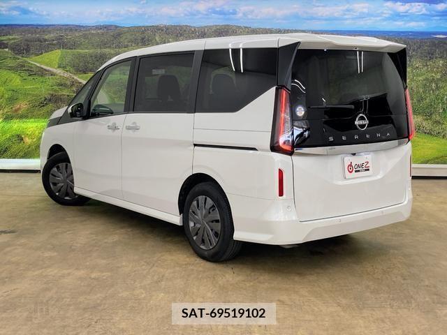 Nissan SERENA 2023-01 367715-18