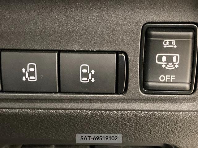Nissan SERENA 2023-01 367715-6
