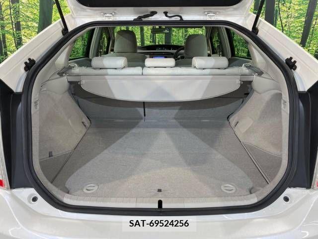 Toyota PRIUS 2012-04 386969-10