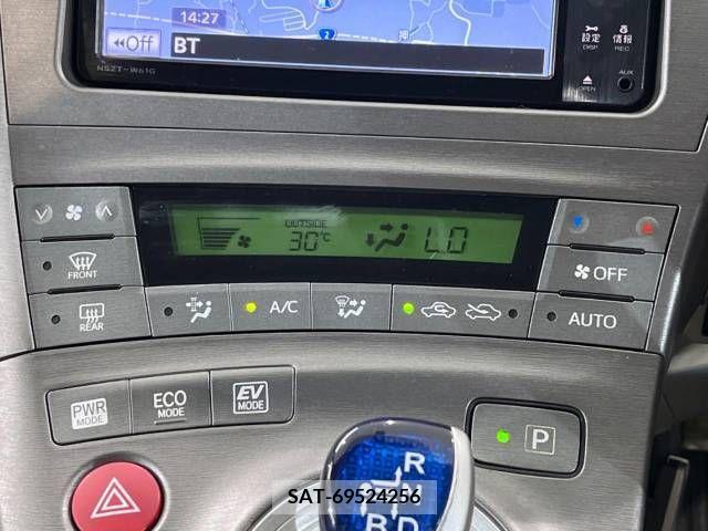 Toyota PRIUS 2012-04 386969-4