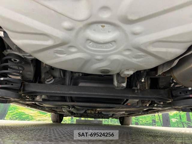 Toyota PRIUS 2012-04 386969-19
