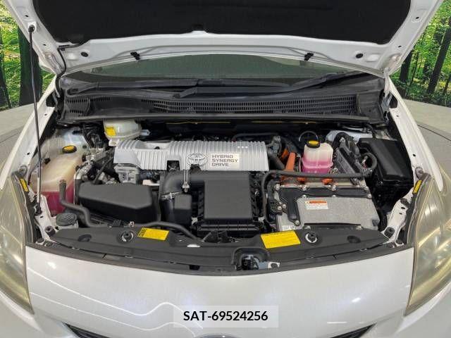 Toyota PRIUS 2012-04 386969-18