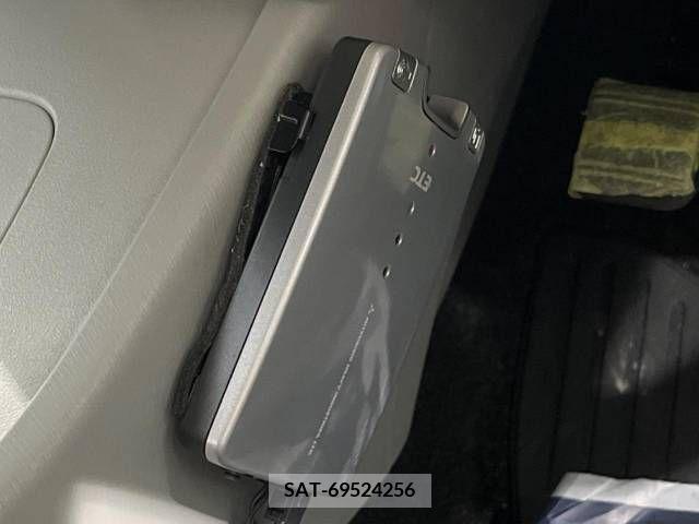 Toyota PRIUS 2012-04 386969-6