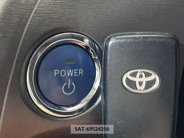 Toyota PRIUS 2012-04 386969-5