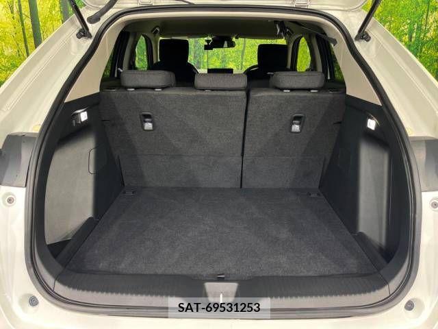 Honda VEZEL 2023-06 369916-10