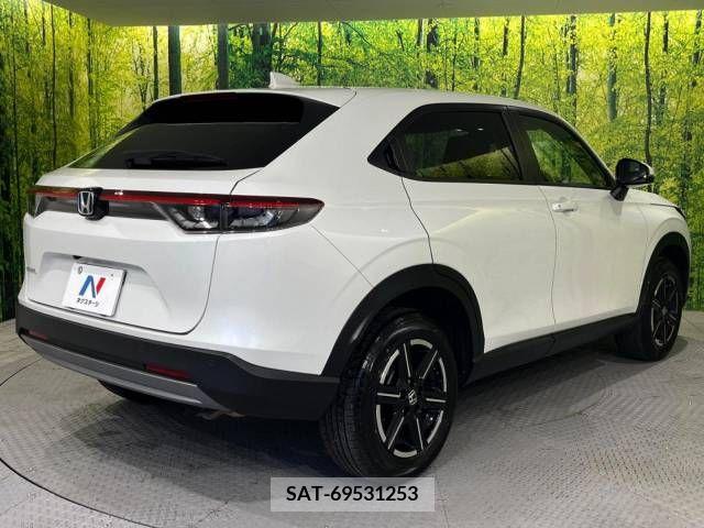 Honda VEZEL 2023-06 369916-17