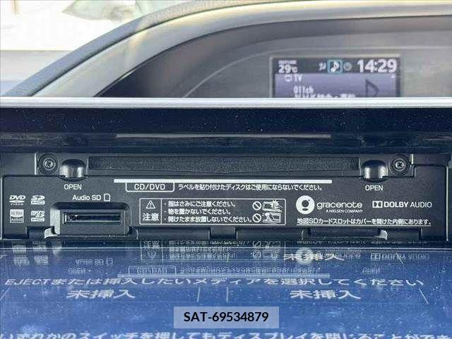 Toyota VOXY 2020-07 288890-22