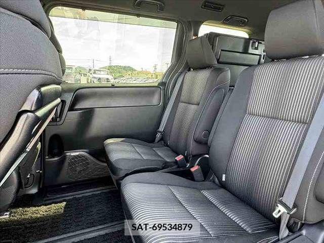 Toyota VOXY 2020-07 288890-18