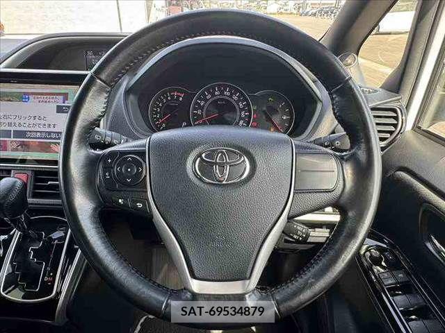 Toyota VOXY 2020-07 288890-28