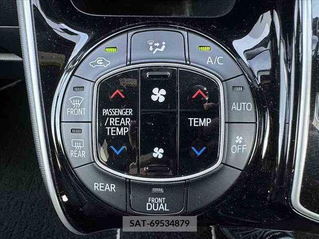 Toyota VOXY 2020-07 288890-24