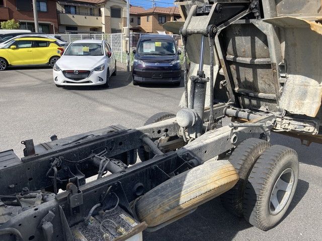 Mazda TITAN 2001-03 8669-12