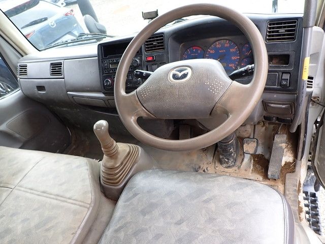 Mazda TITAN 2001-03 8669-19