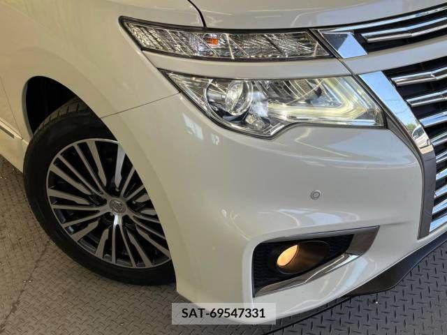 Nissan ELGRAND 2015-08 297092-13