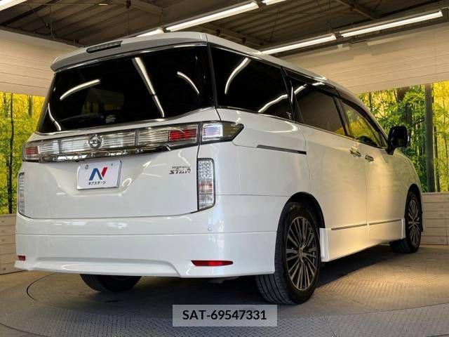 Nissan ELGRAND 2015-08 297092-18