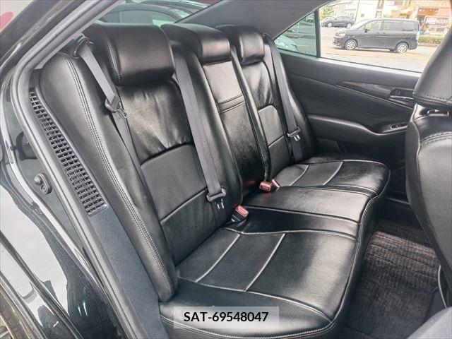 Toyota CROWN SEDAN 2015-10 376932-5