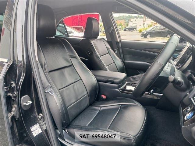 Toyota CROWN SEDAN 2015-10 376932-4