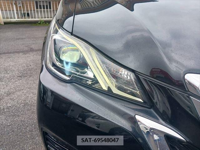 Toyota CROWN SEDAN 2015-10 376932-26