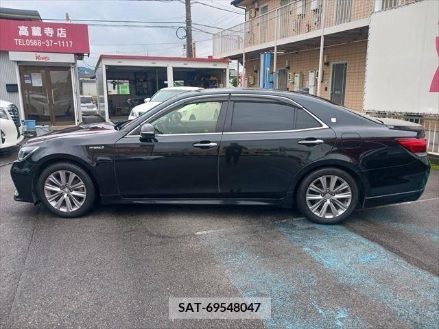 Toyota CROWN SEDAN 2015-10 376932-16